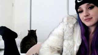 Amateur cougar MILF with small boobs is jerking cock