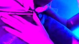 Close up fuck girl in big cock