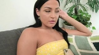 Stepsis Sucks Me Off For A Favor – SisLovesMe